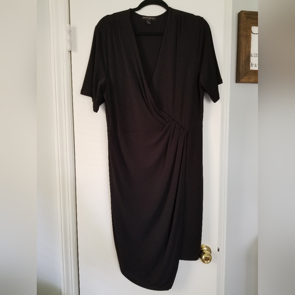 🚫SOLD🚫Banana Republic Wrap Dress